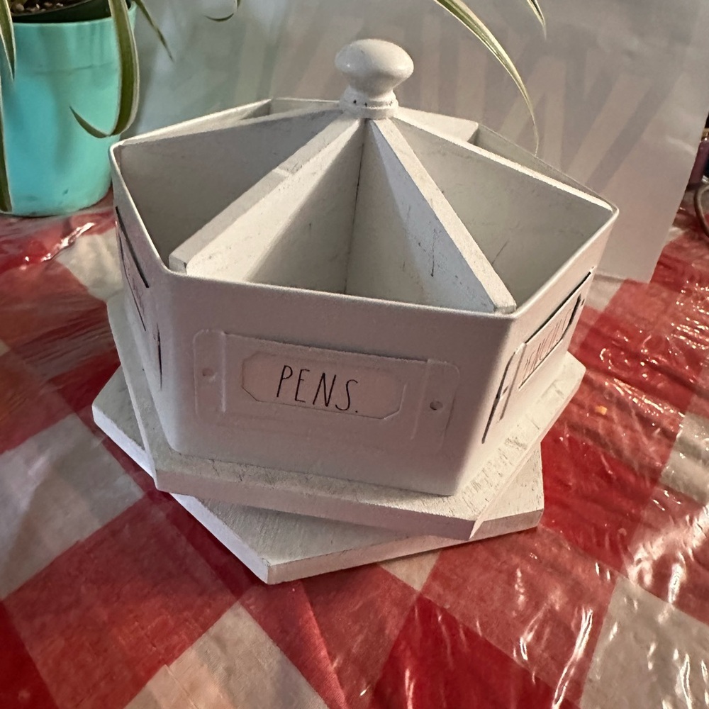 White Rotating Pen Holder